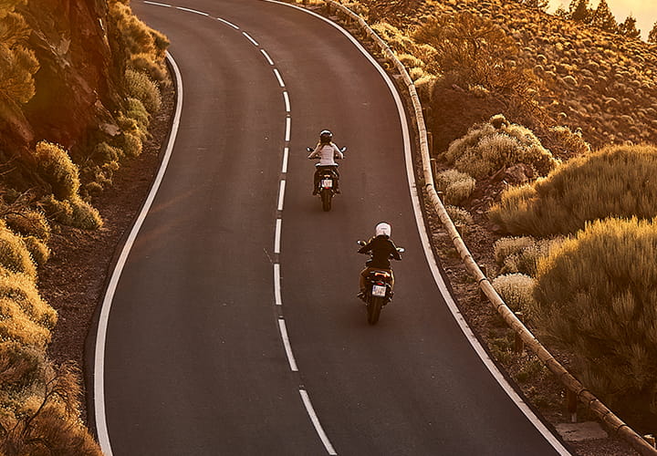 mitas-banner_motorcycle-on-road_street_720x500px